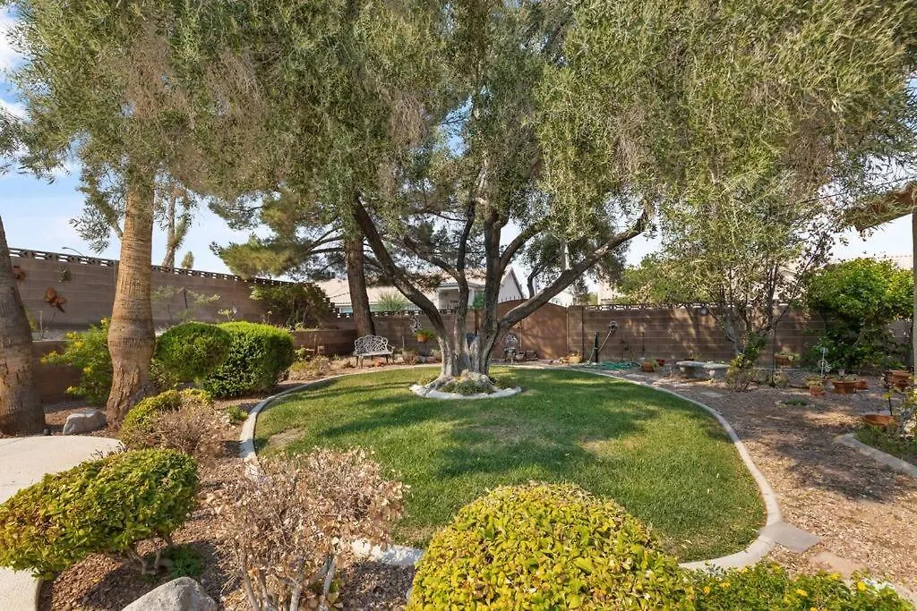 Villa Vegas Retreats Pool, Arcade, Fun, 10Min From Airport And The Strip à Las Vegas
